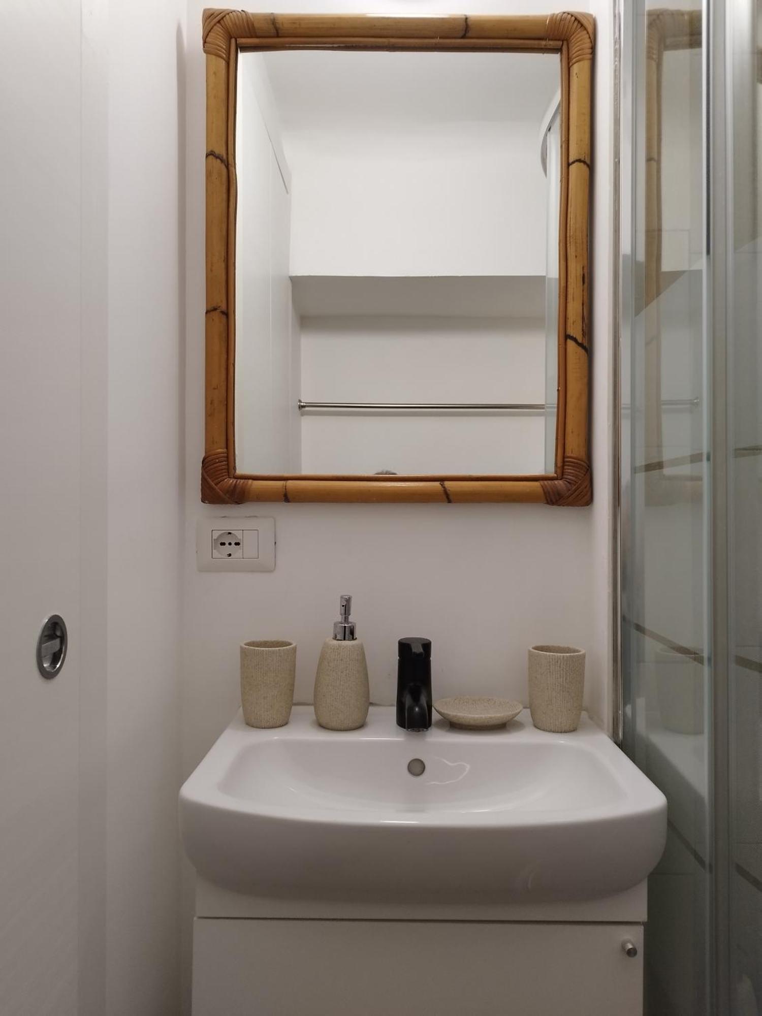 Appartamento Spazio Susa - Loft Vicino Alla Stazione M4 - Susa Milano Esterno foto